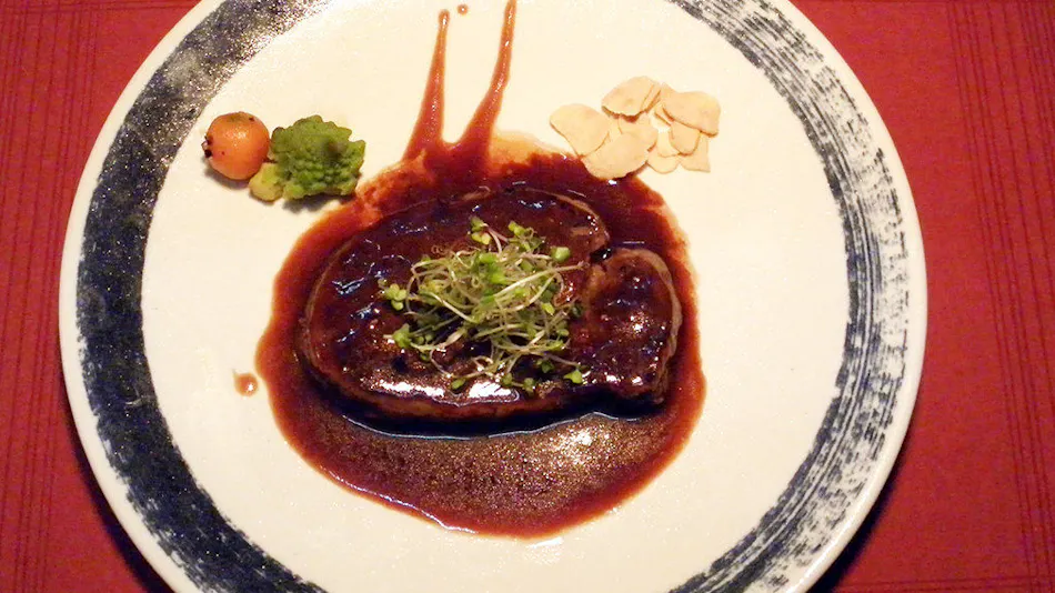 GUZU: A Lodge to Enjoy a French Dinner with Your Beloved Dog
