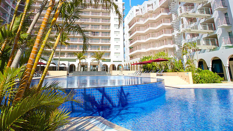 Hotel Mahaina Wellness Resort Okinawa