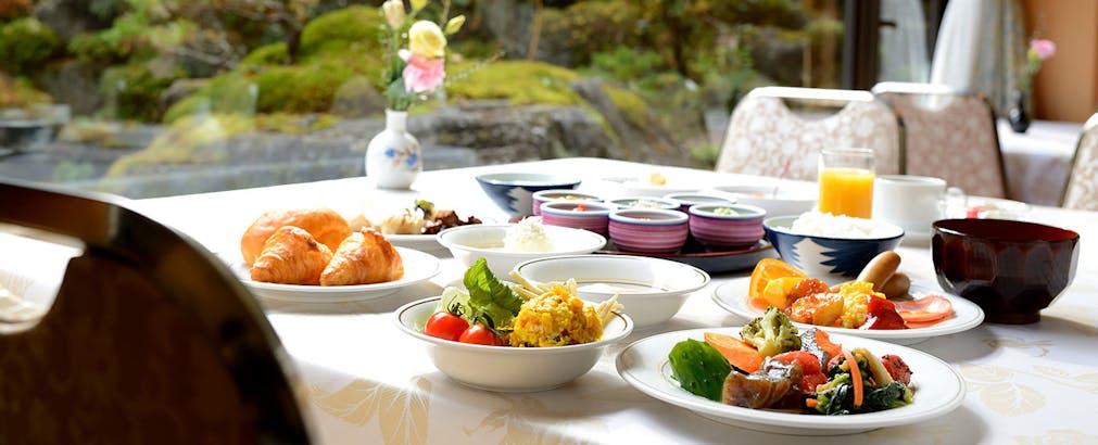 å±±æ°´èã®æãã¯ã