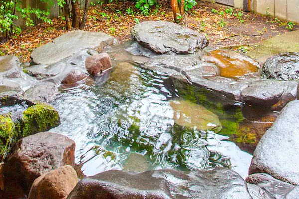 บ่อน้ำพุร้อนกลางแจ้ง