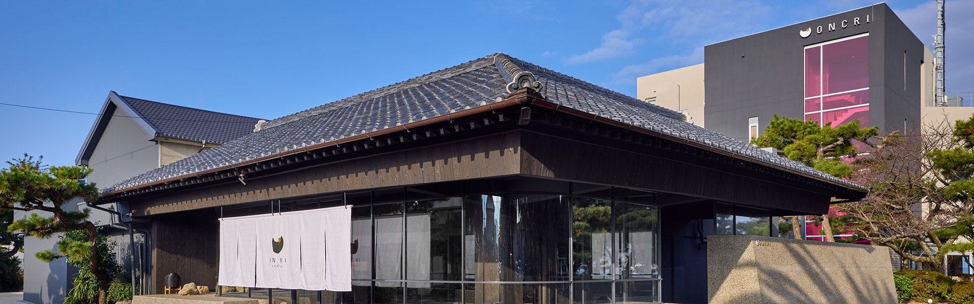 ภายนอกอาคาร