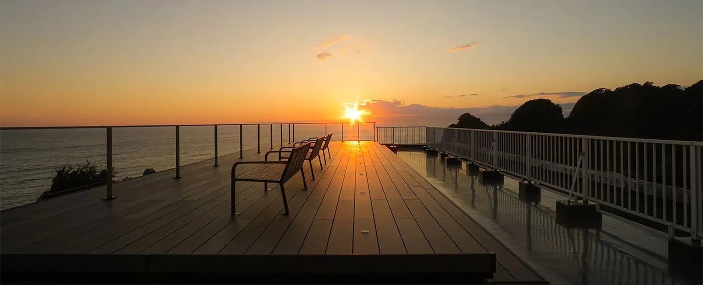 Rooftop Lounge 'Ten'en'