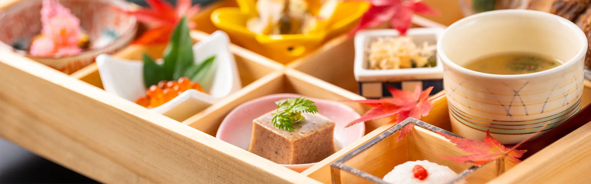 信州上諏訪温泉 諏訪別邸 朱白(旧 双泉の宿 朱白)