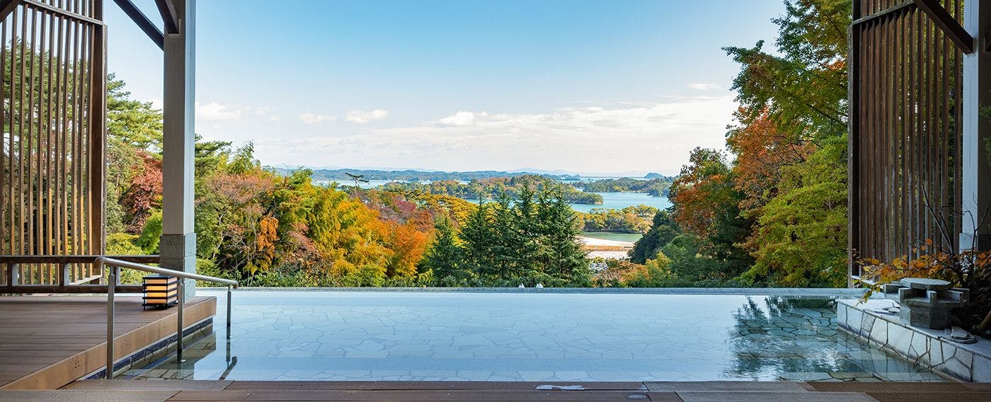 Kolam air panas terbuka