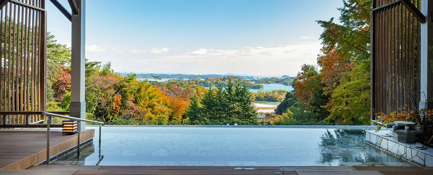 Kolam air panas terbuka