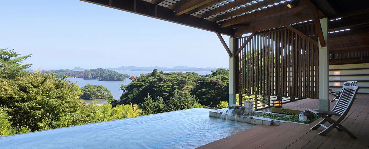 Kolam air panas terbuka