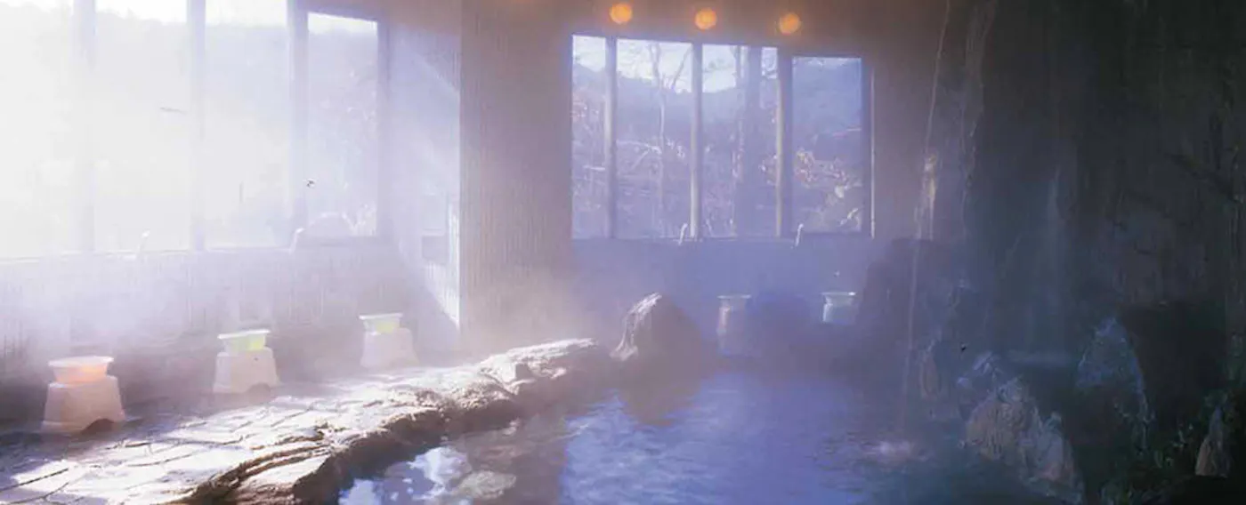 น้ำพุร้อนและอ่างอาบน้ำ