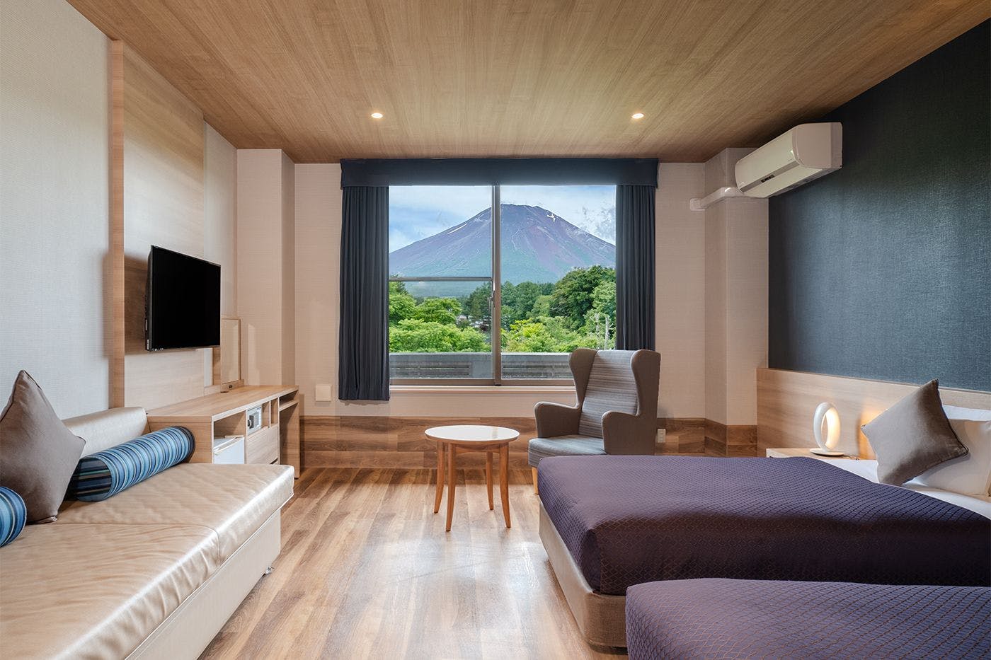 Wan Wan Paradise Premier Yamanakako