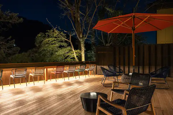 เลานจ์ระเบียง