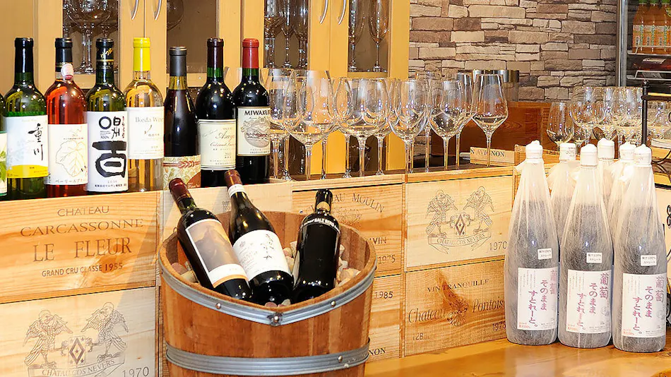 Yumenoki: A Lodge with Teppanyaki & Wine