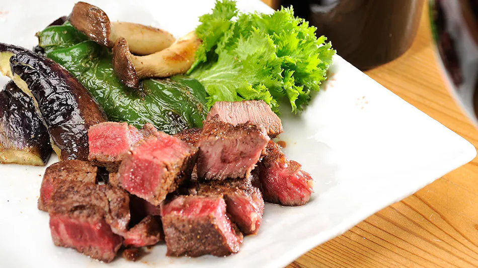 Yumenoki: A Lodge with Teppanyaki & Wine