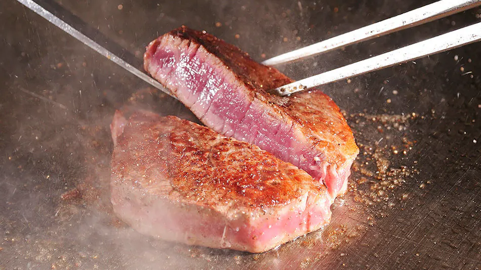 Yumenoki: A Lodge with Teppanyaki & Wine