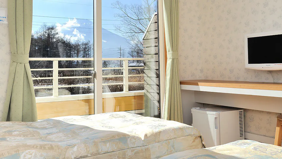Yumenoki: A Lodge with Teppanyaki & Wine