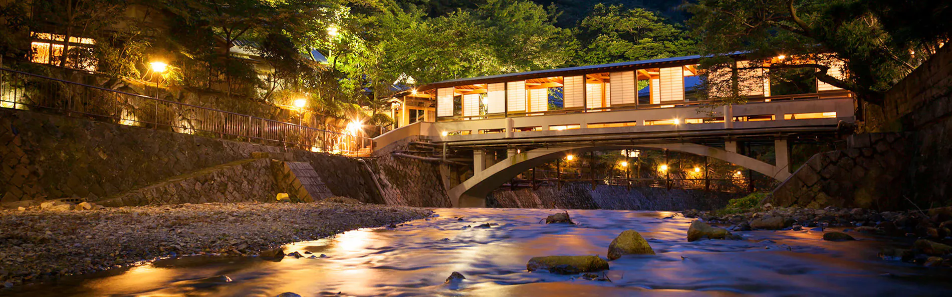 有馬温泉 月光園 游月山荘