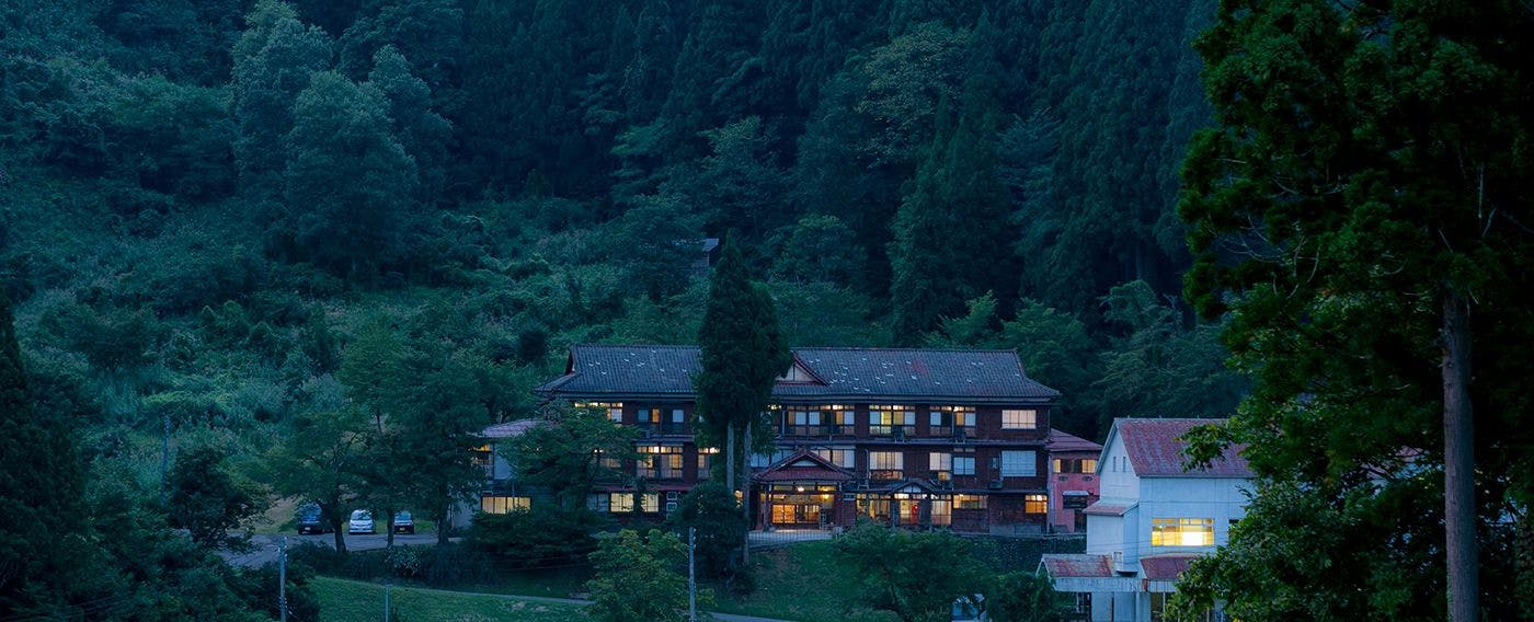 越後松之山温泉　凌雲閣
