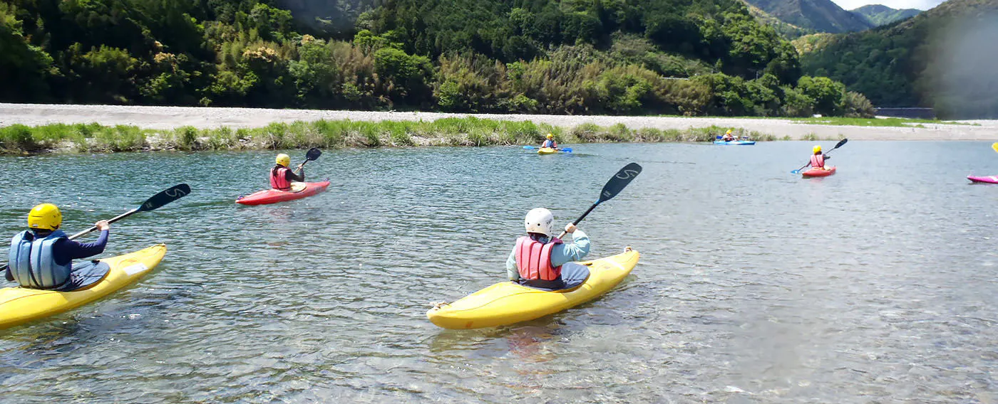 清流仁淀川で、カヌーを体験。