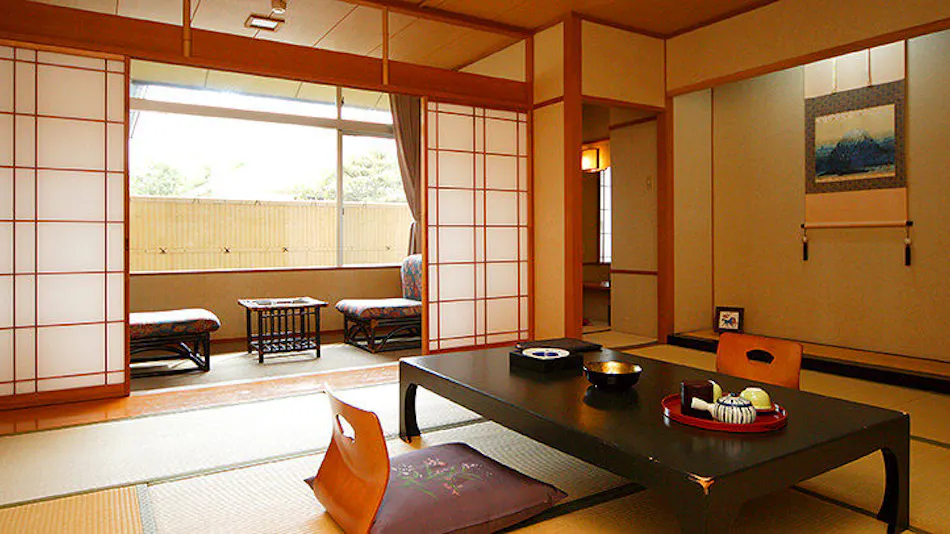 Tamatsukuri Onsen Gensen Kakenagashi no Yado Yujin Chiyonoyu