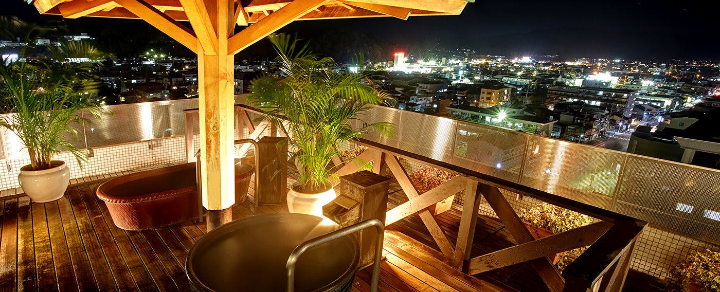 น้ำพุร้อนและอ่างอาบน้ำ