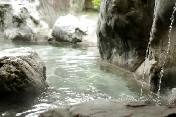 น้ำพุร้อน