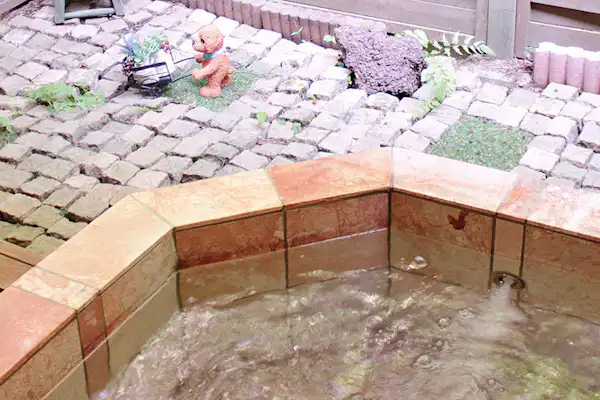 ห้องอาบน้ำกลางแจ้งส่วนตัว