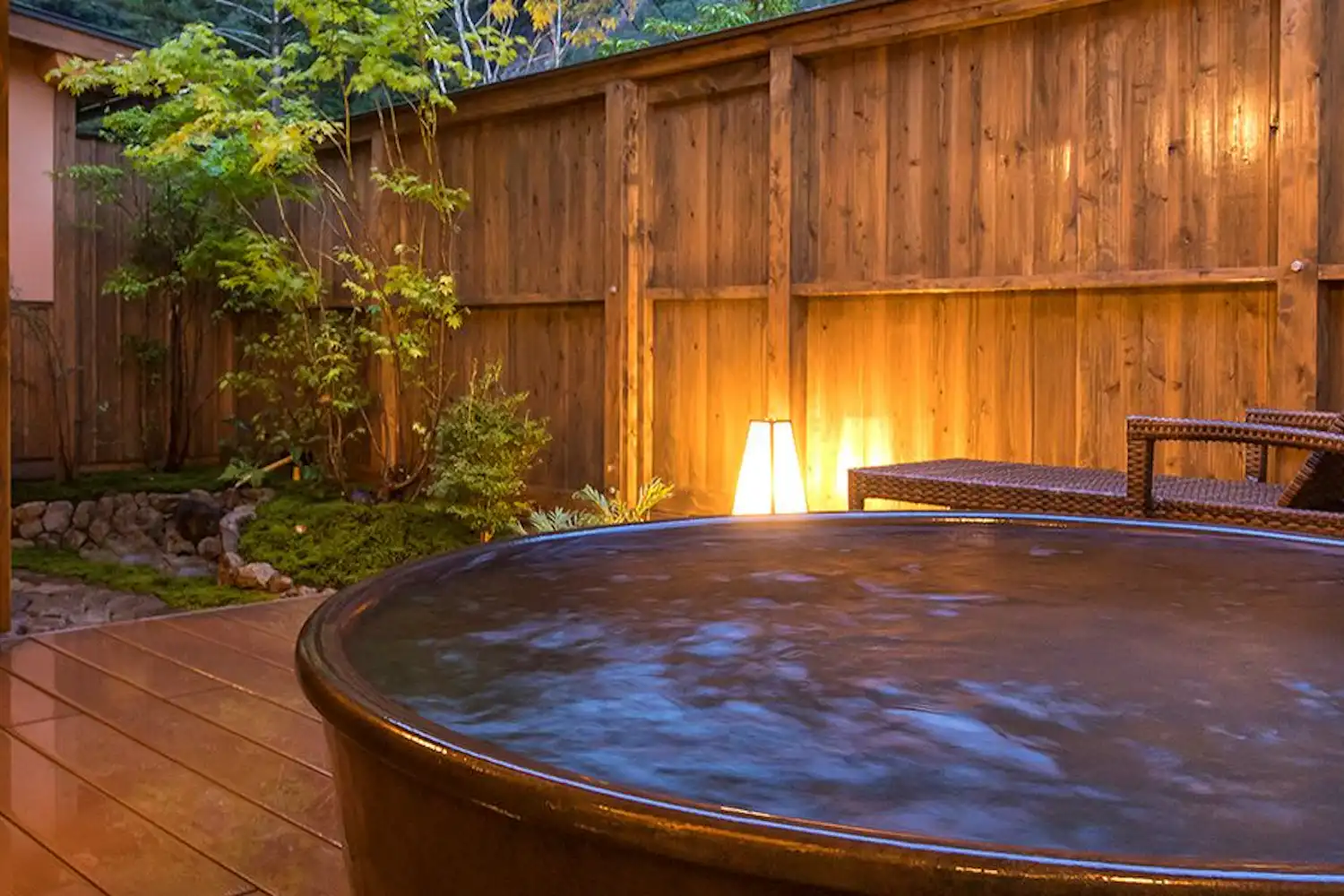 ออนเซ็นกลางแจ้ง