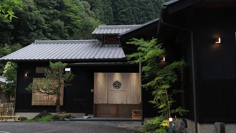 Yunoya Chikei: An Onsen Inn with Private Open-Air Baths and Natural Hot Spring Water