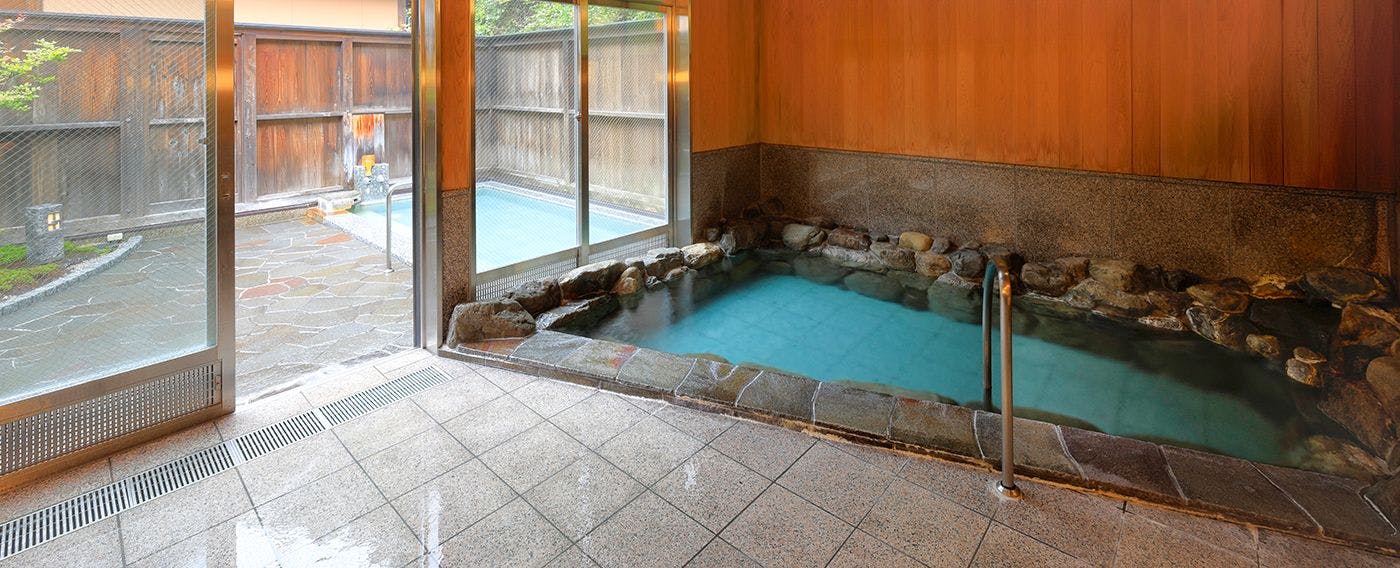 Yunoya Chikei: An Onsen Inn with Private Open-Air Baths and Natural Hot Spring Water
