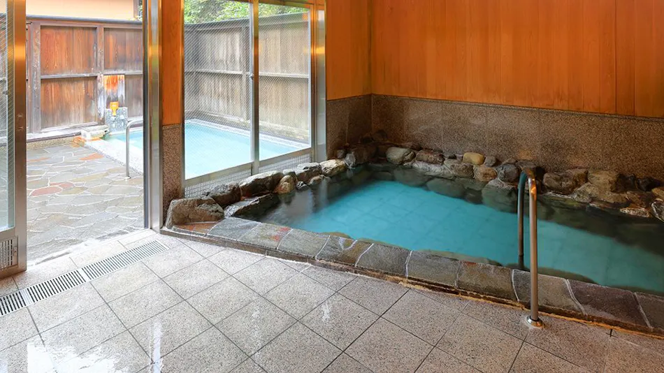 Yunoya Chikei: An Onsen Inn with Private Open-Air Baths and Natural Hot Spring Water