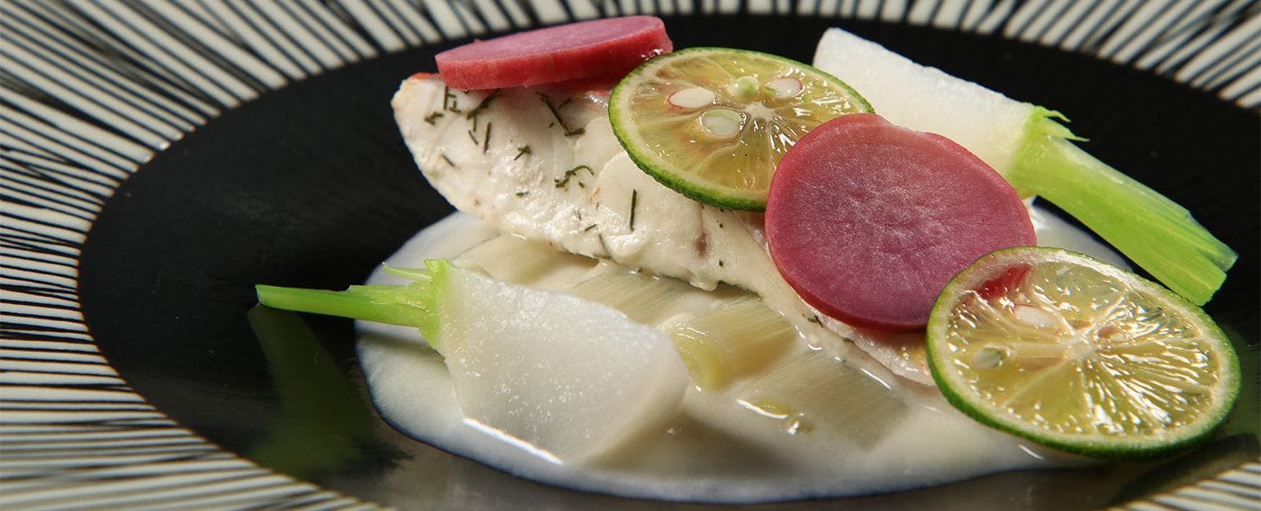 Auberge Suehiro ＜食の芸術と海の絶景が出逢う宿＞