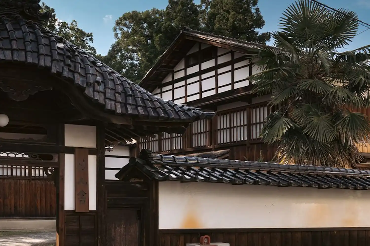 ภายนอกอาคาร