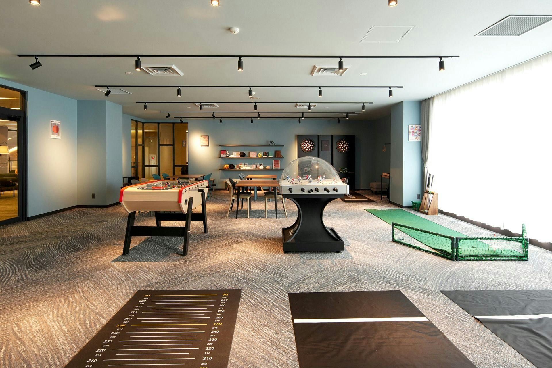 เลานจ์แอคทีฟ