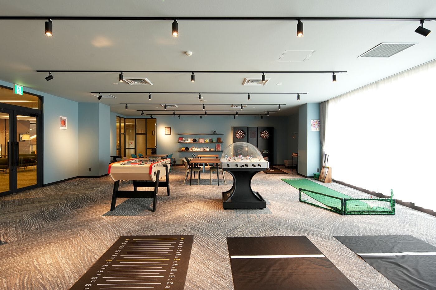 เลานจ์แอคทีฟ