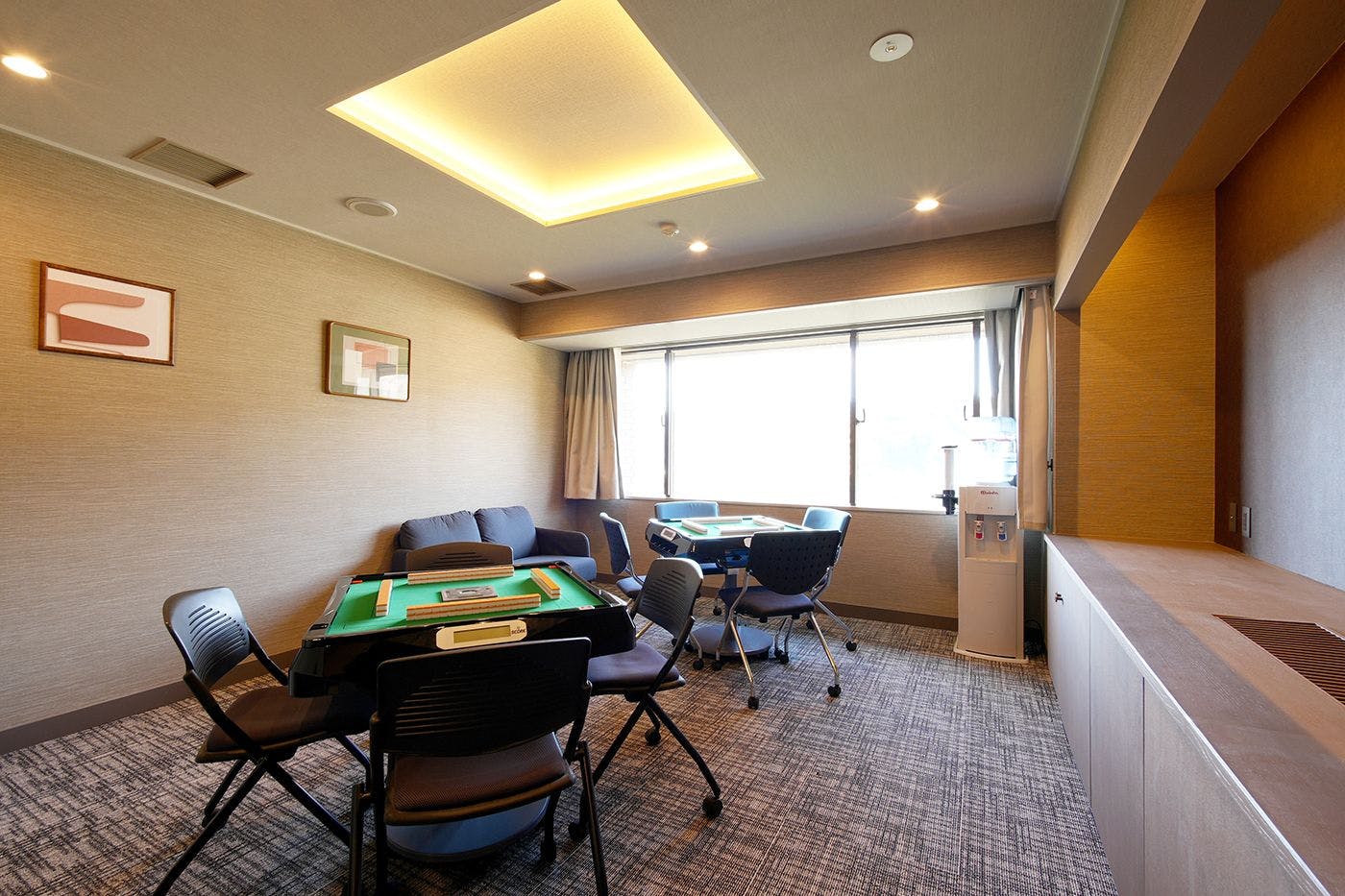 ห้องเล่นไพ่นกกระจอก