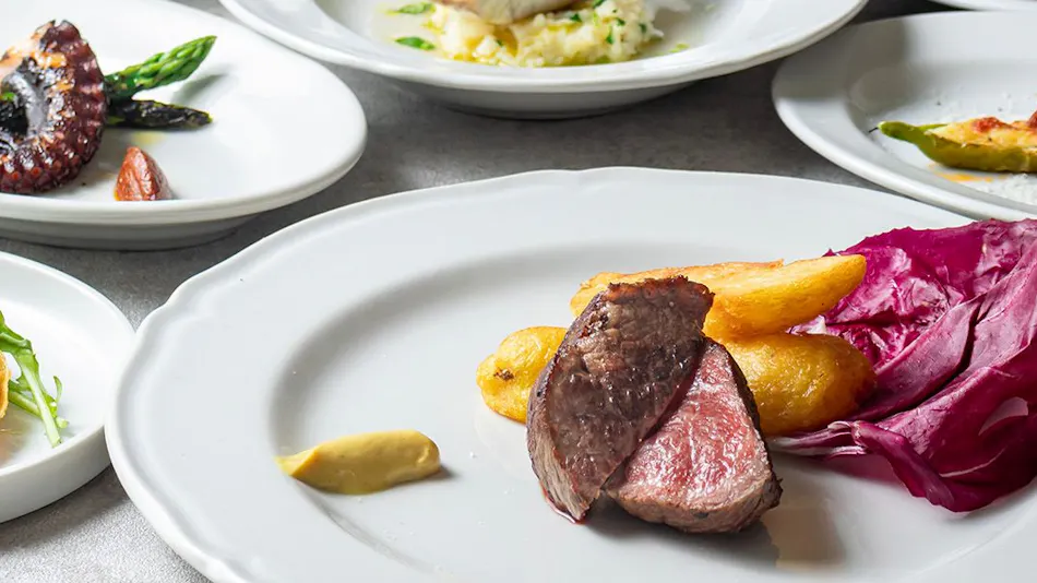 amarancia cottage hugging nature house