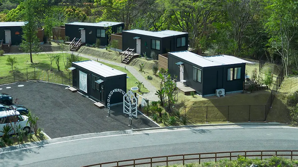 amarancia cottage hugging nature house