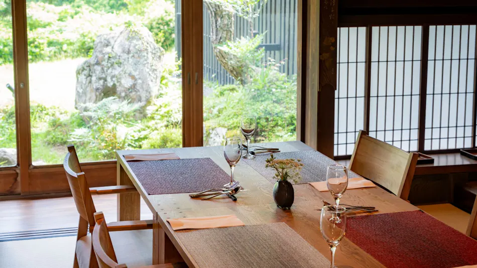 Uda Medicinal Bath Inn, Yatakiya