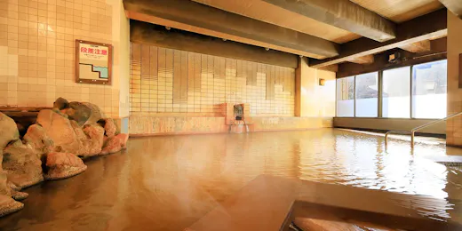 岸権旅館 ~ 石段街隣接 希少源泉「黄金の湯」の宿 ~