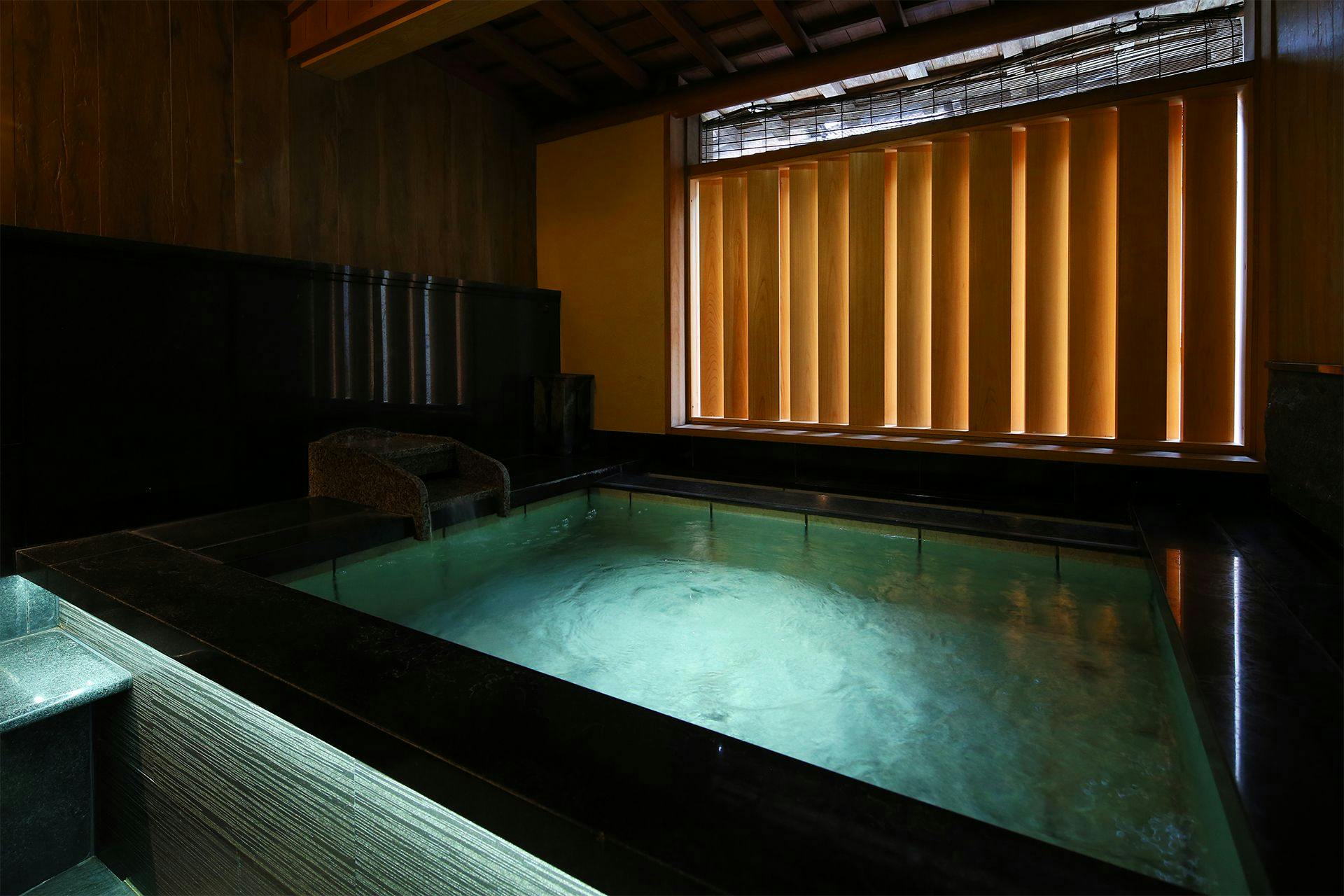 น้ำพุร้อน