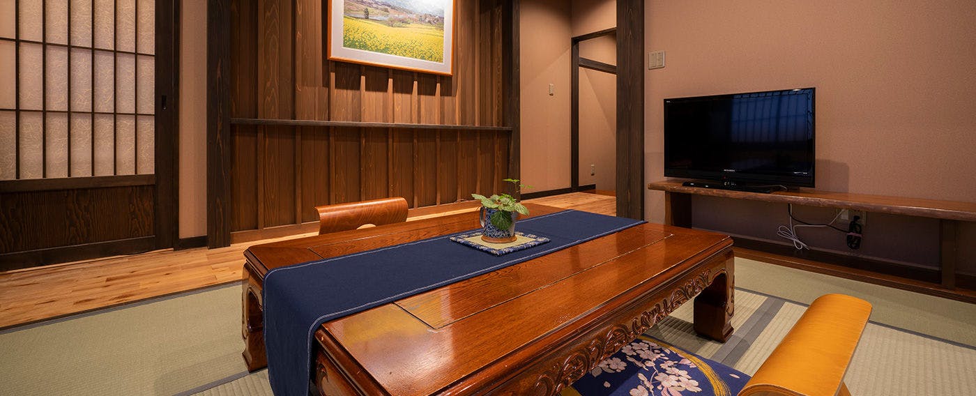 Nozawa Onsen Kawahichi-ya Ryokan