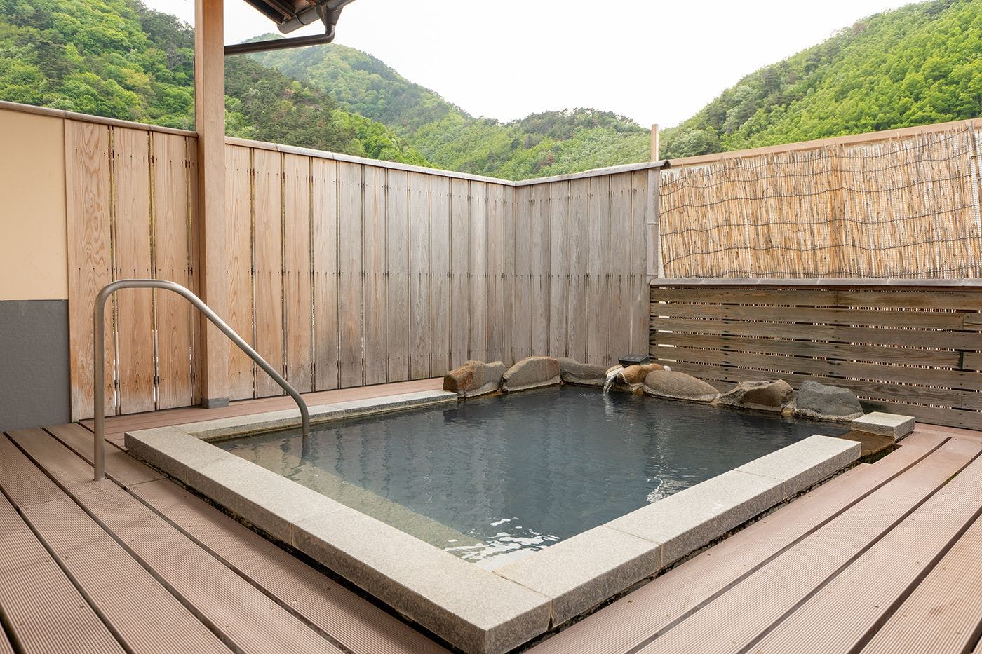 戸倉上山田温泉　荻原館