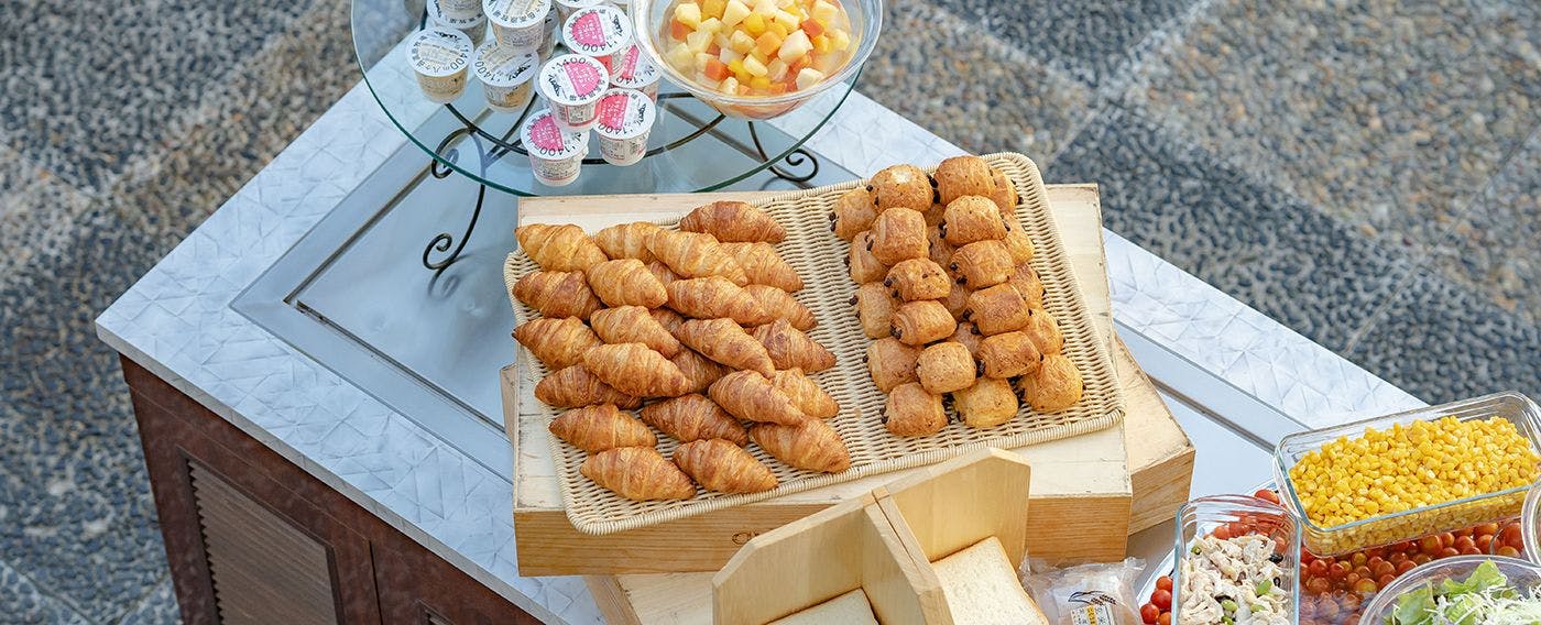 限定値下げ！】シャトレーゼ ガトーキングダム小海 1泊2日朝食付