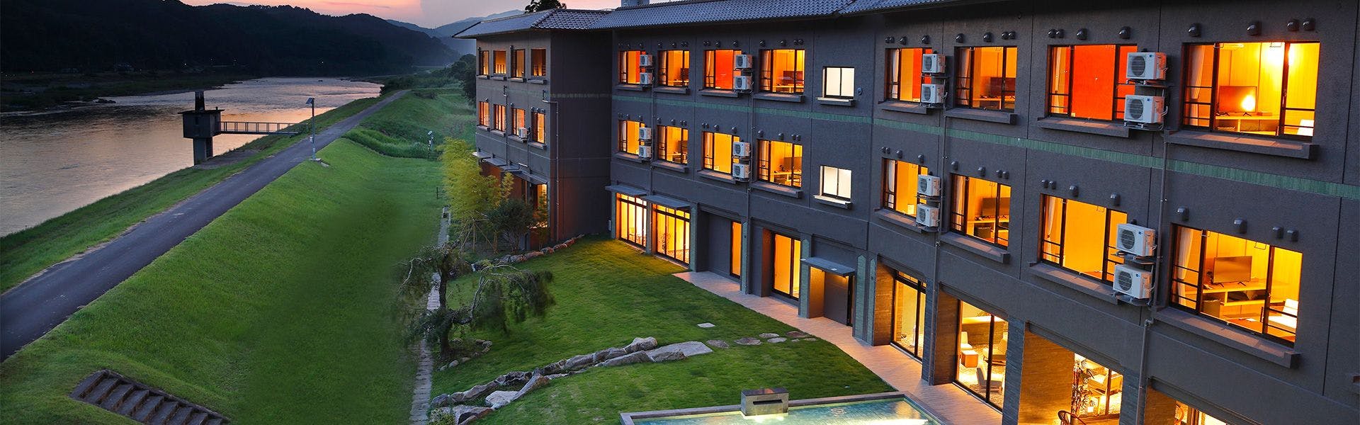 Luaran (tepi sungai)