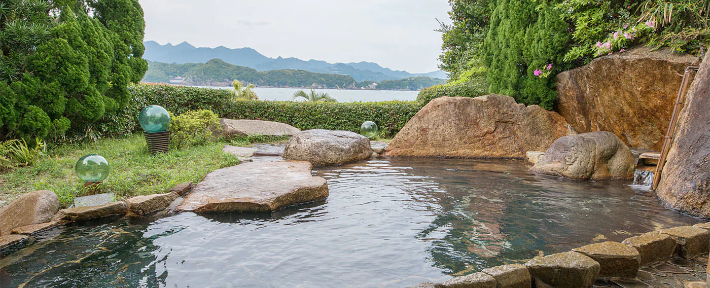 น้ำพุร้อน・อ่างอาบน้ำ