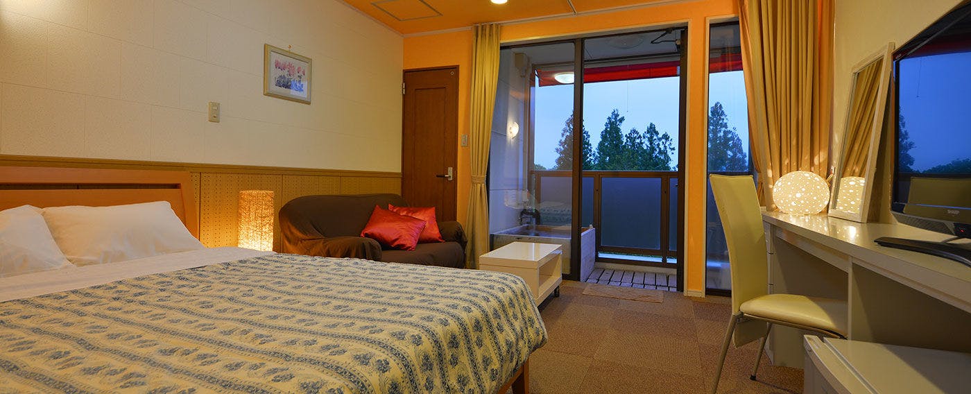 Hotel Casual Euro with Private Hot Spring in Nikko