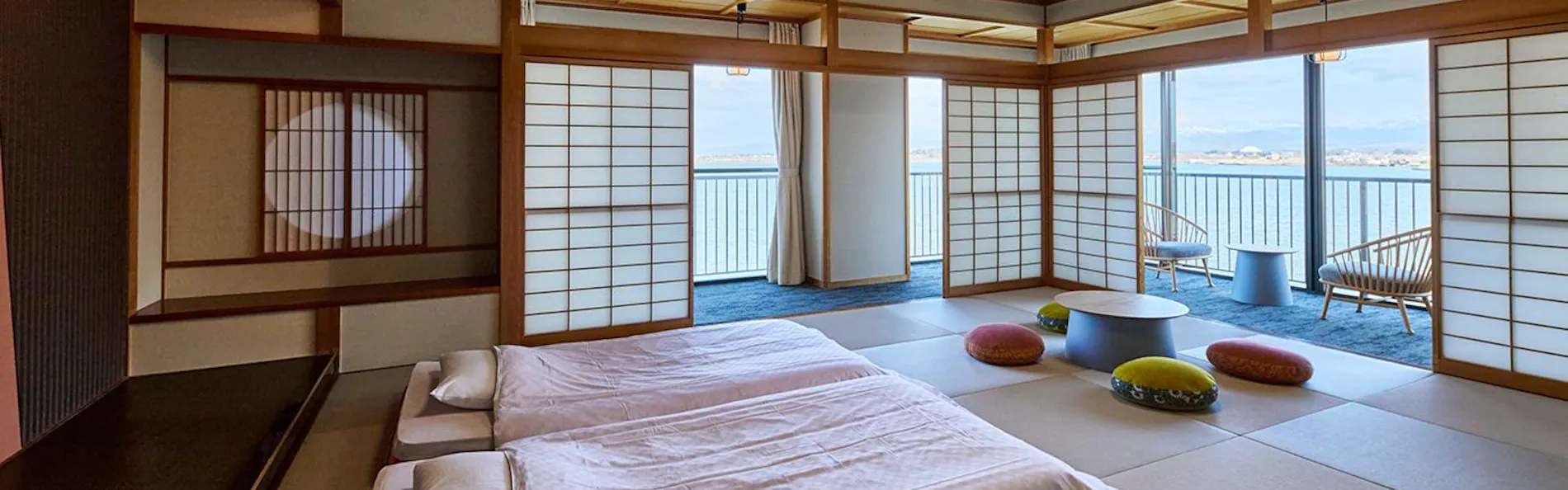 湖畔の宿 森本