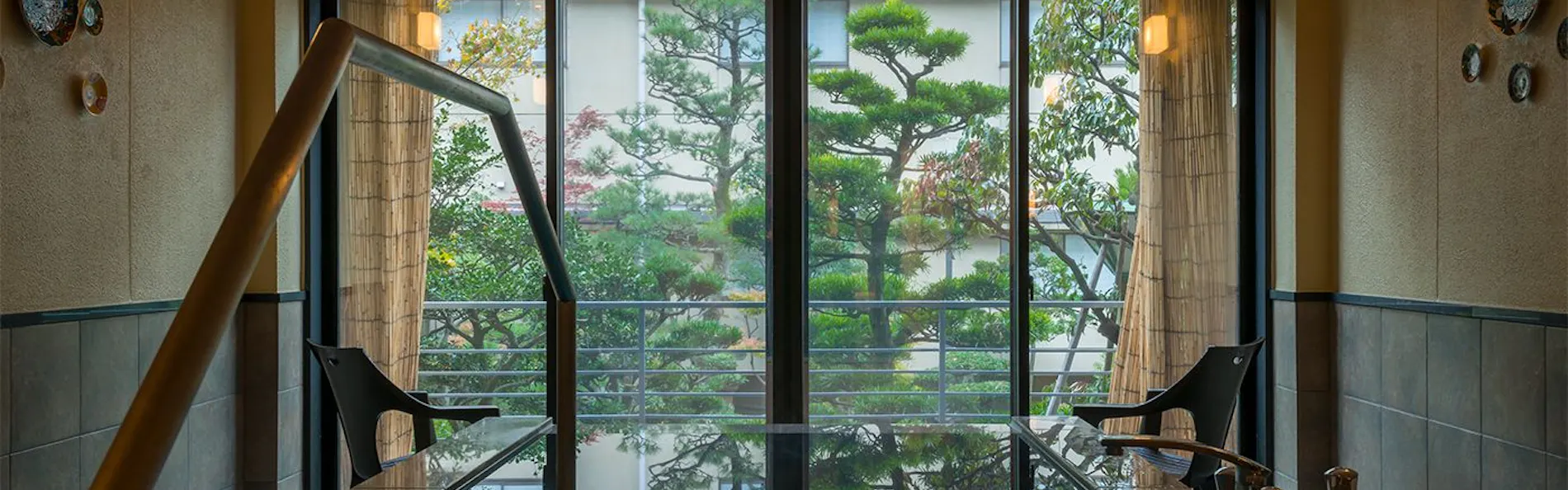 湖畔の宿 森本