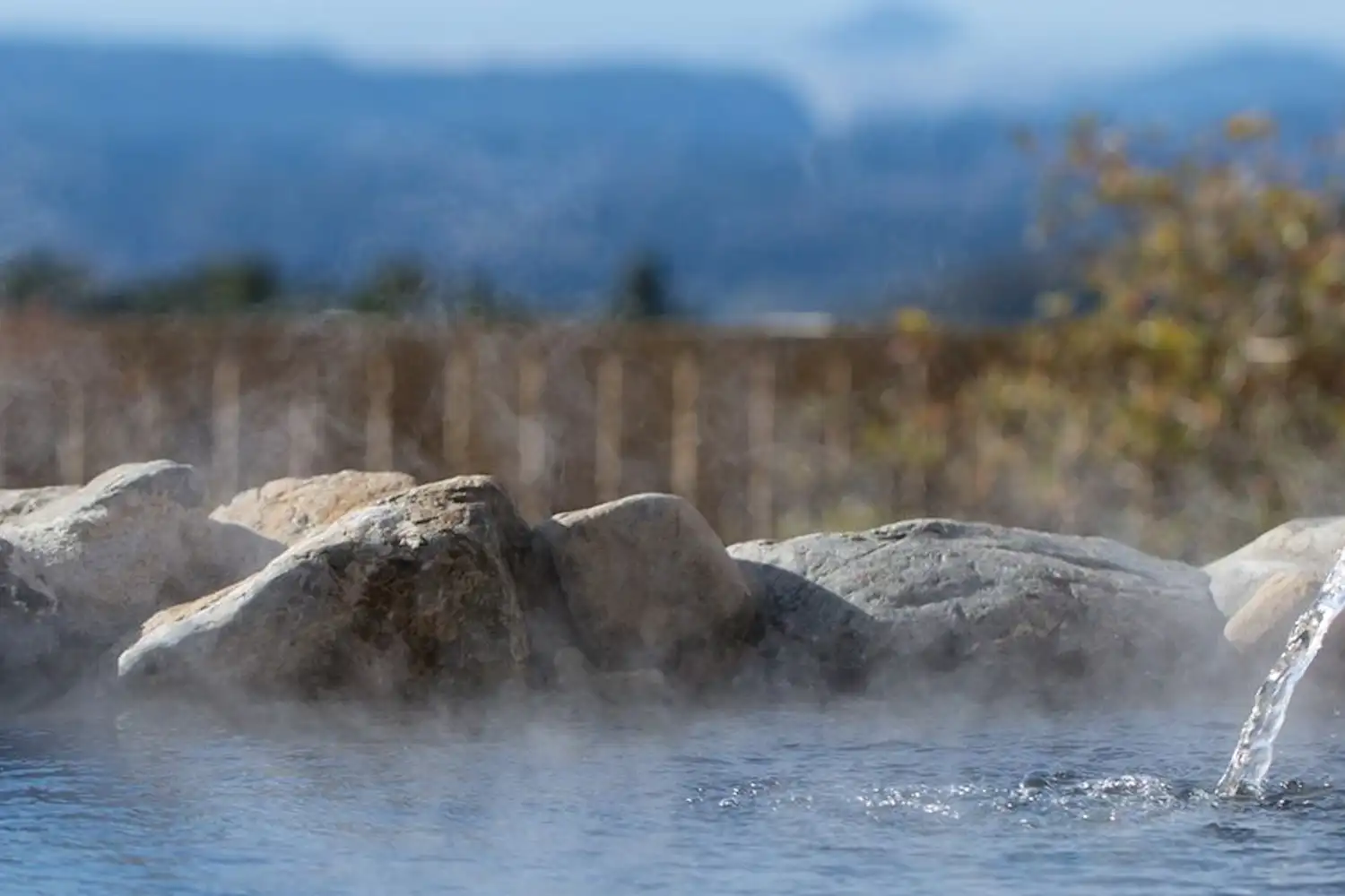 Pemandian air panas terbuka