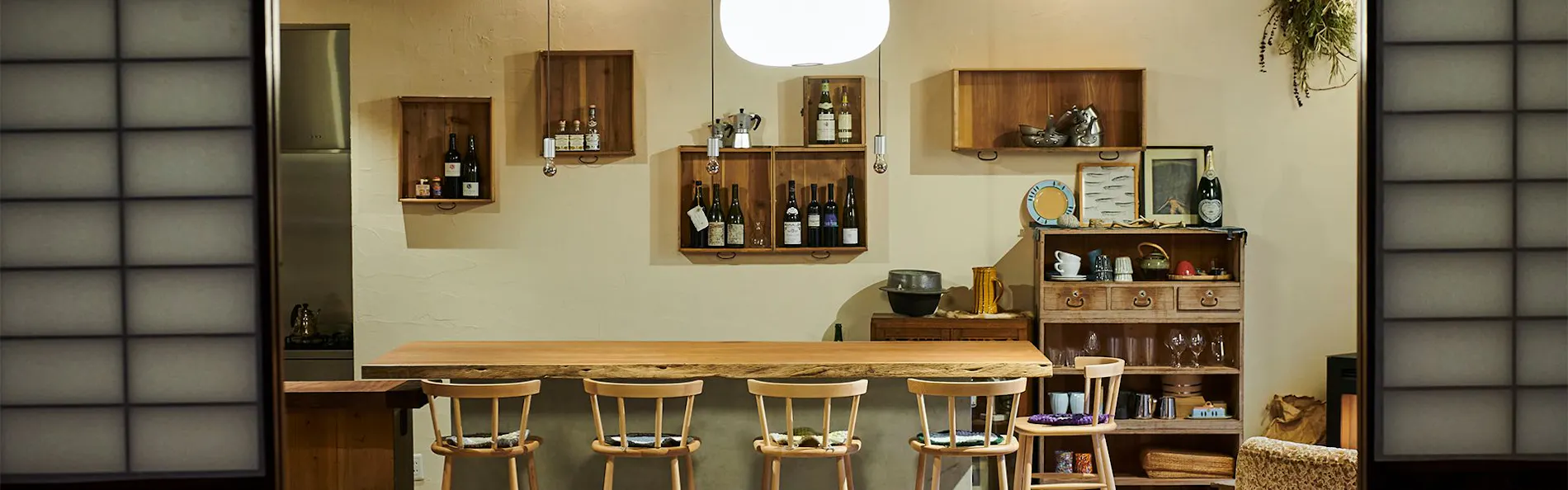 新屋敷-wine & stay shinyashiki-