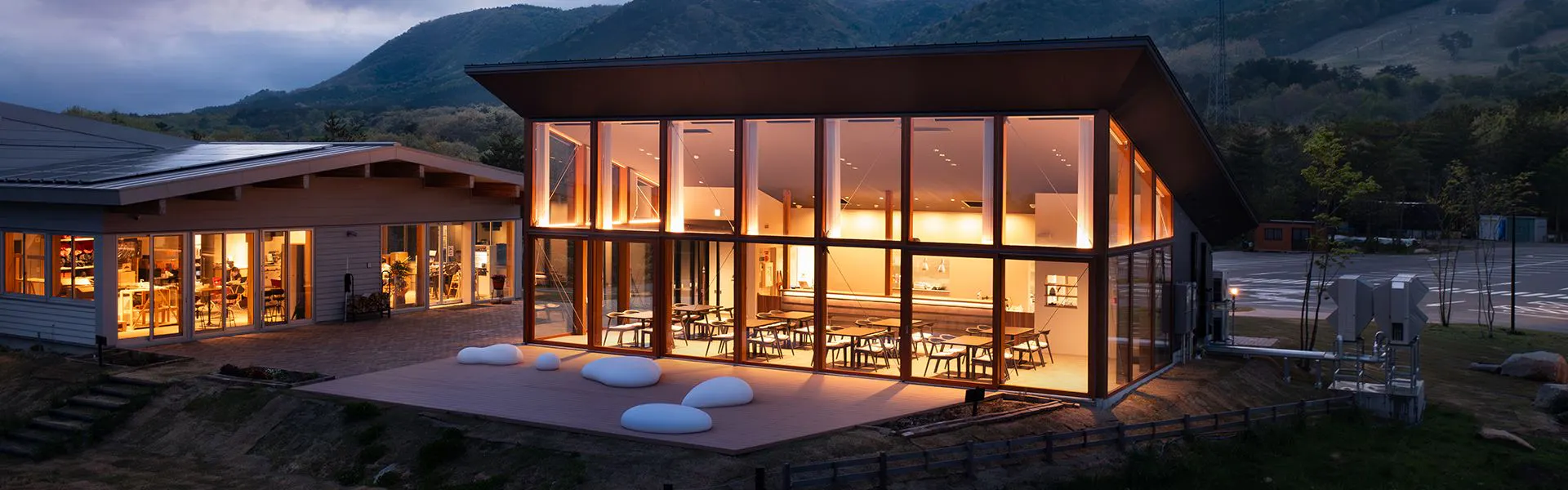 IZUMI PEAK BASE(泉ピークベース)
