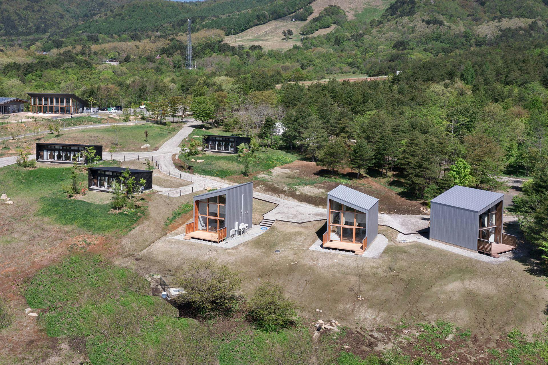 ＩＺＵＭＩ　ＰＥＡＫ　ＢＡＳＥ（泉ピークベース）